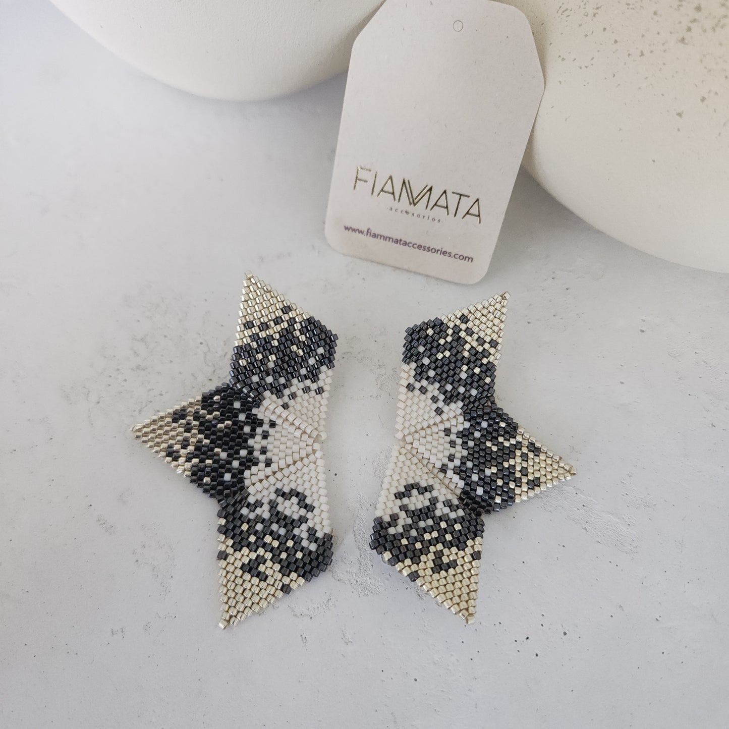 Aretes Media Estrella