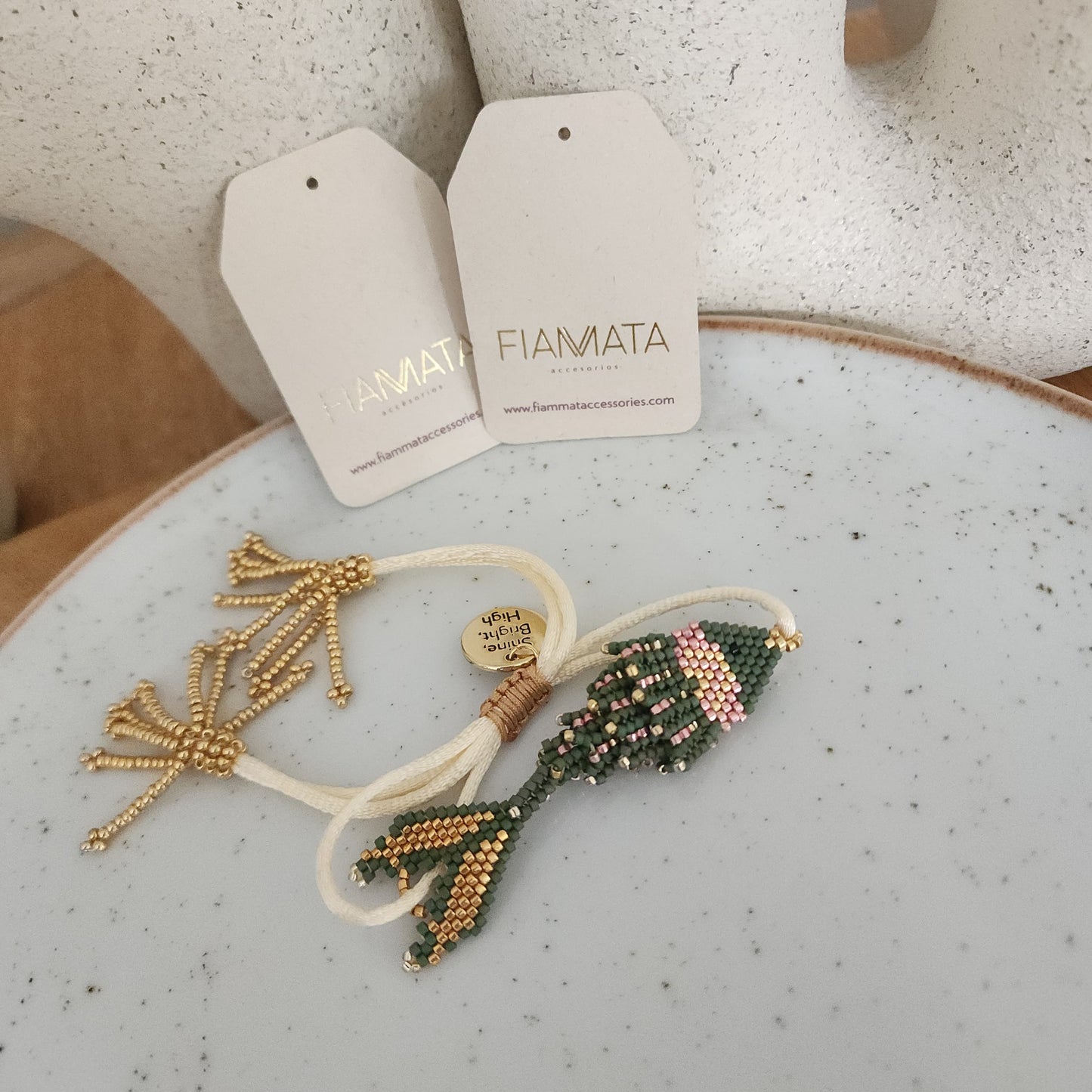 PULSERA MIYUKI PEZ EN 3D