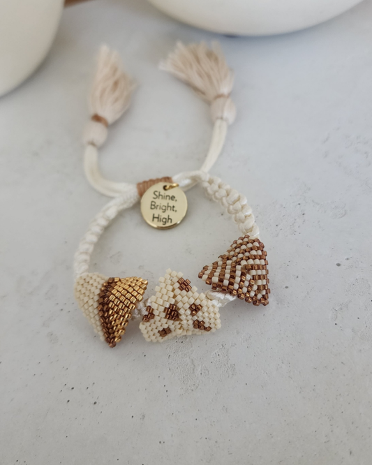 Pulsera Trenzada Corazones 3D